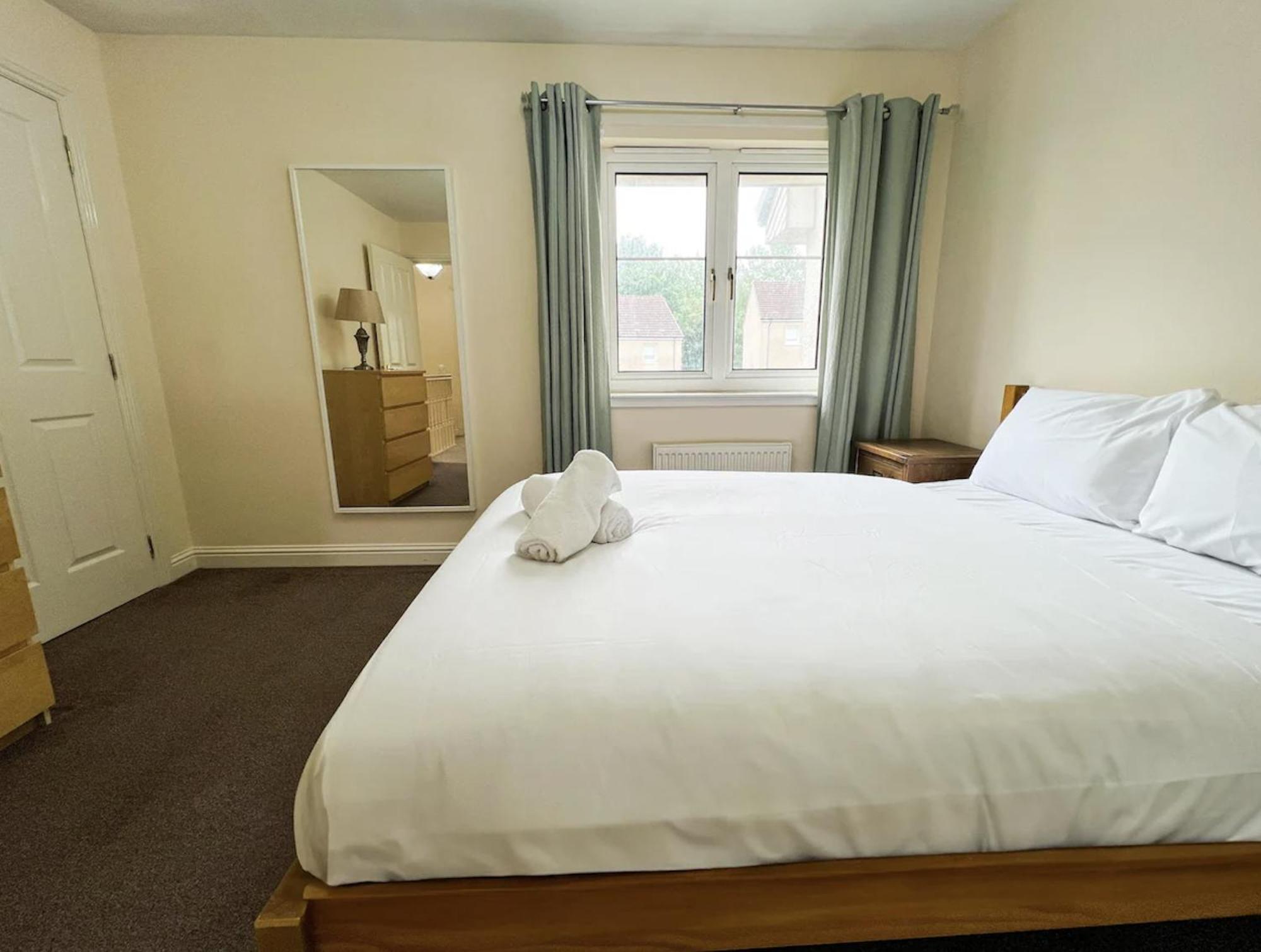 Glasgow Central - Entire House - Free Parking , Free Super Fast Wifi , Private Garden & Parking Security Dış mekan fotoğraf
