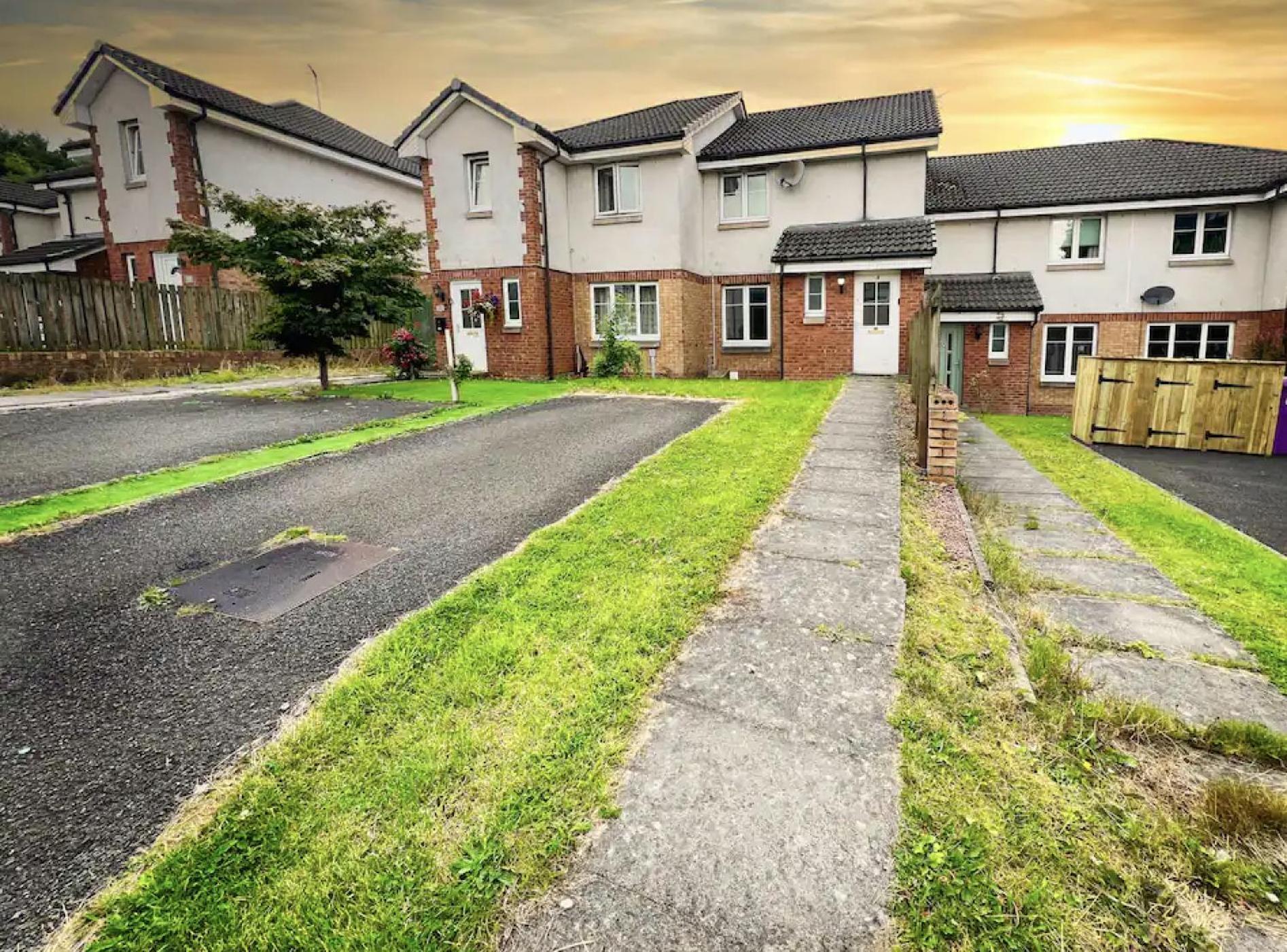 Glasgow Central - Entire House - Free Parking , Free Super Fast Wifi , Private Garden & Parking Security Dış mekan fotoğraf
