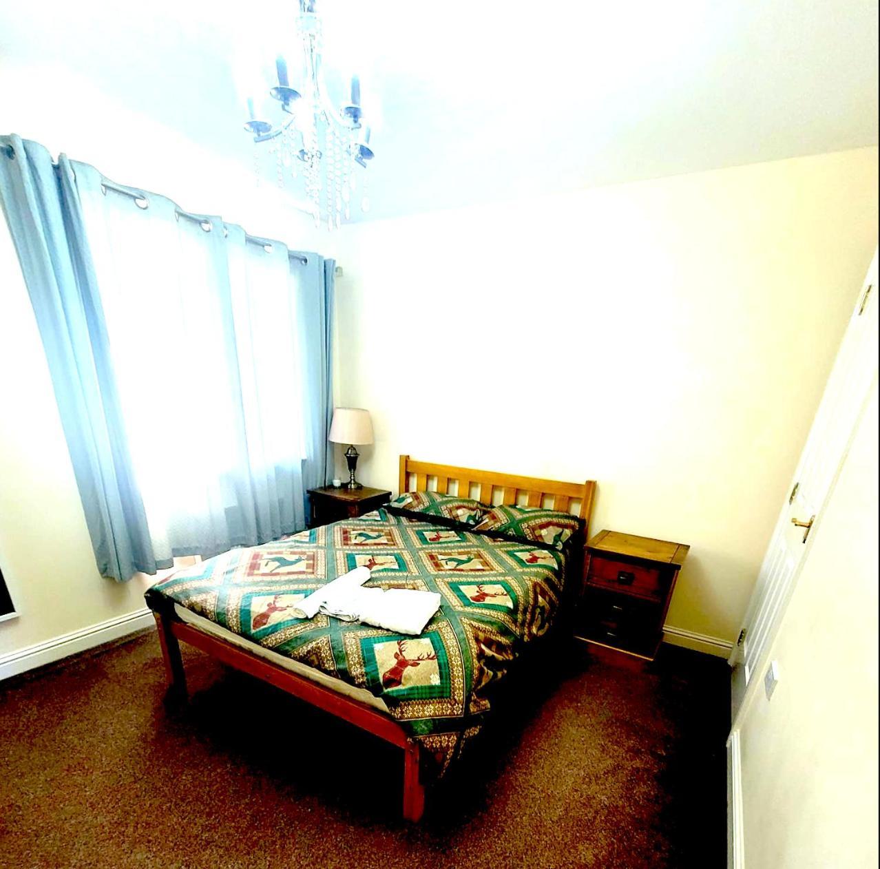 Glasgow Central - Entire House - Free Parking , Free Super Fast Wifi , Private Garden & Parking Security Dış mekan fotoğraf